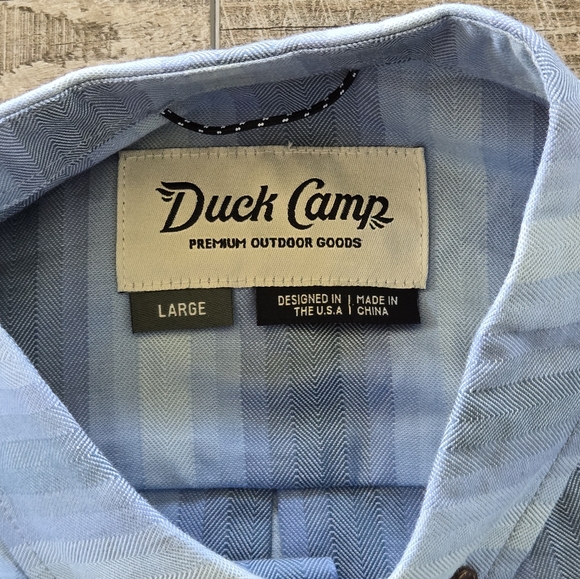 Duck Camp Mens Large Button Up shirt. Blue Raya Color - Picture 3 of 5